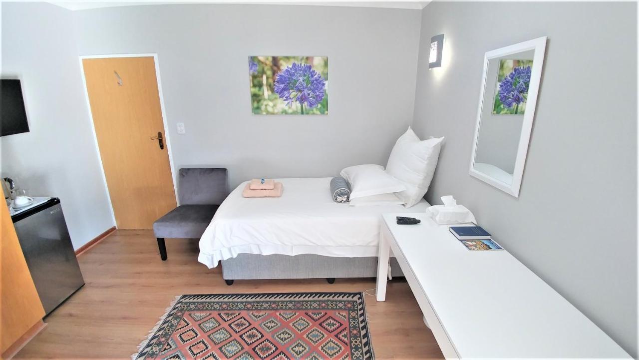 Bed and Breakfast Besigheim Стелленбос Экстерьер фото