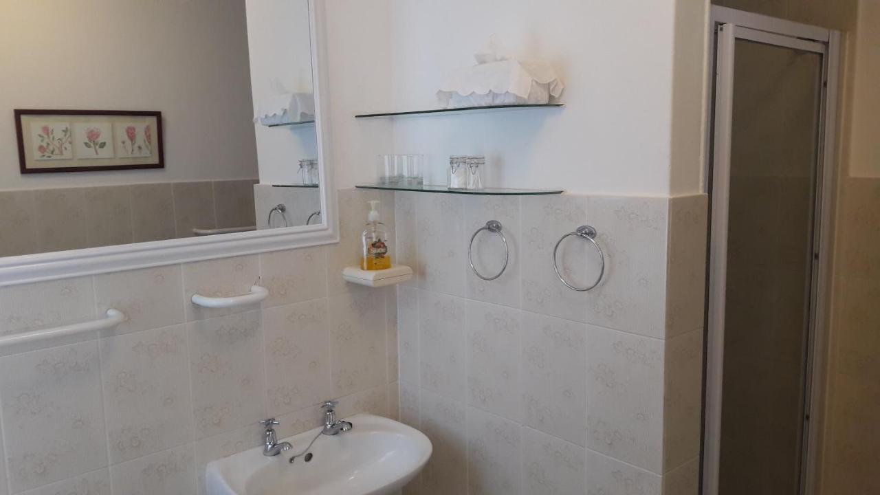 Bed and Breakfast Besigheim Стелленбос Экстерьер фото